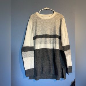 Pink clover size 2X grey tone super soft sweater.